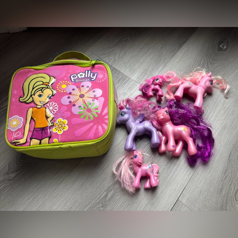 Polly Pocket Vintage Fashion Polly Carrying Case 9” & My Little Pony 9 Figurines